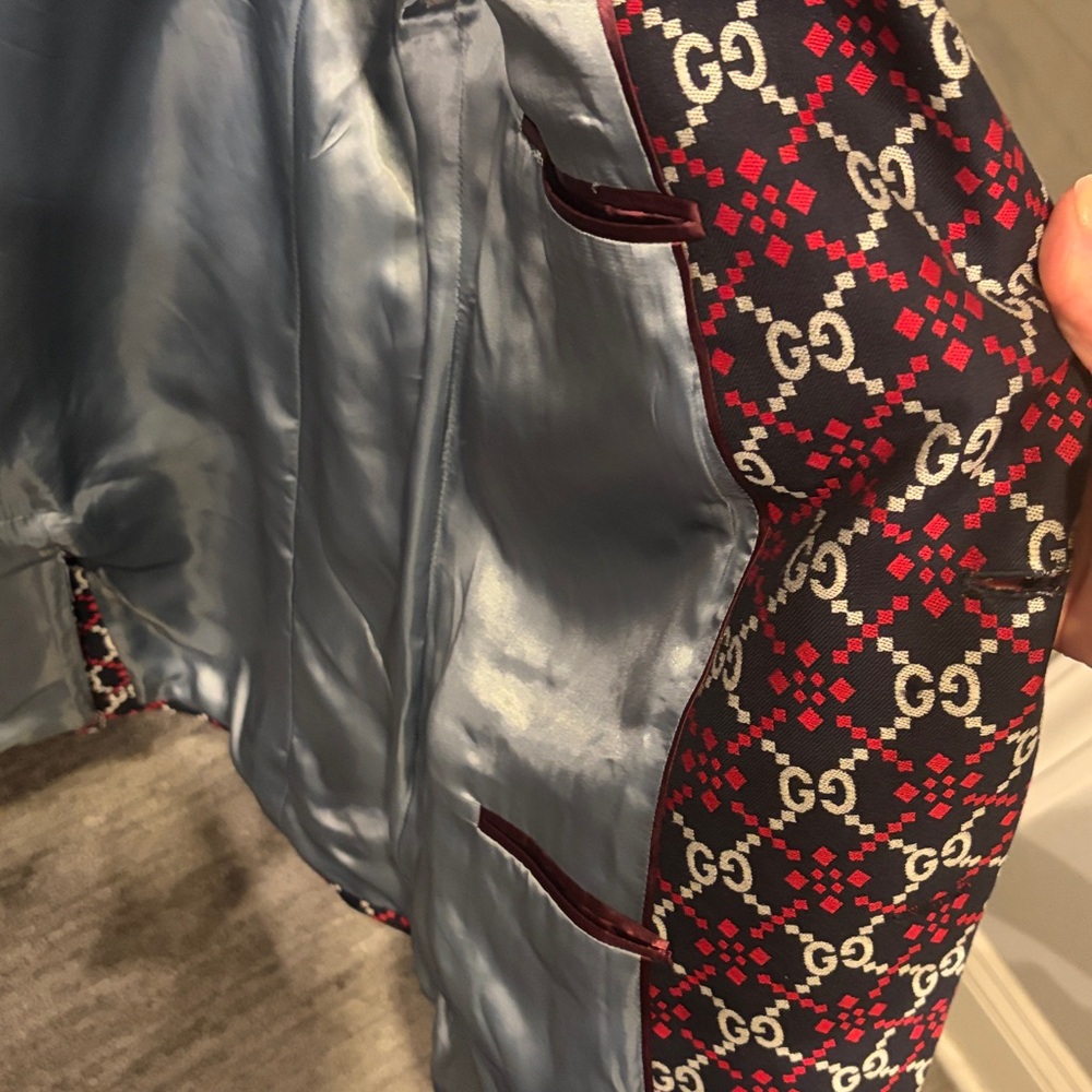 Gucci Men's Red and Navy Patterned Blazer - Picture 5 of 8